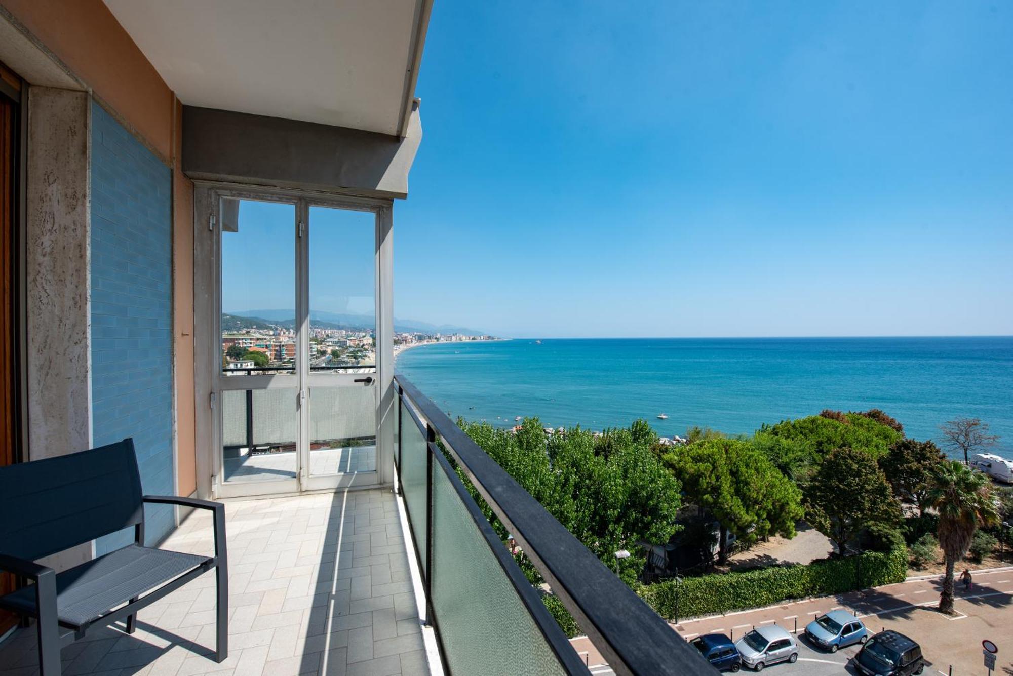 You And The Sea Apartment Savona Exterior foto